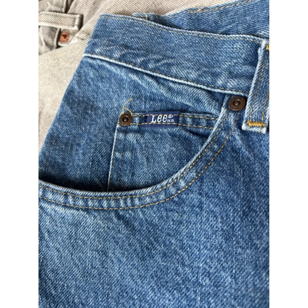 Vintage Lee Straight Leg Jeans 30x32 Light Medium Wash Denim 90s Y2K Mexico